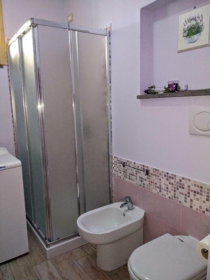 Casa Papaveri Rossi Finale Ligure Luaran gambar